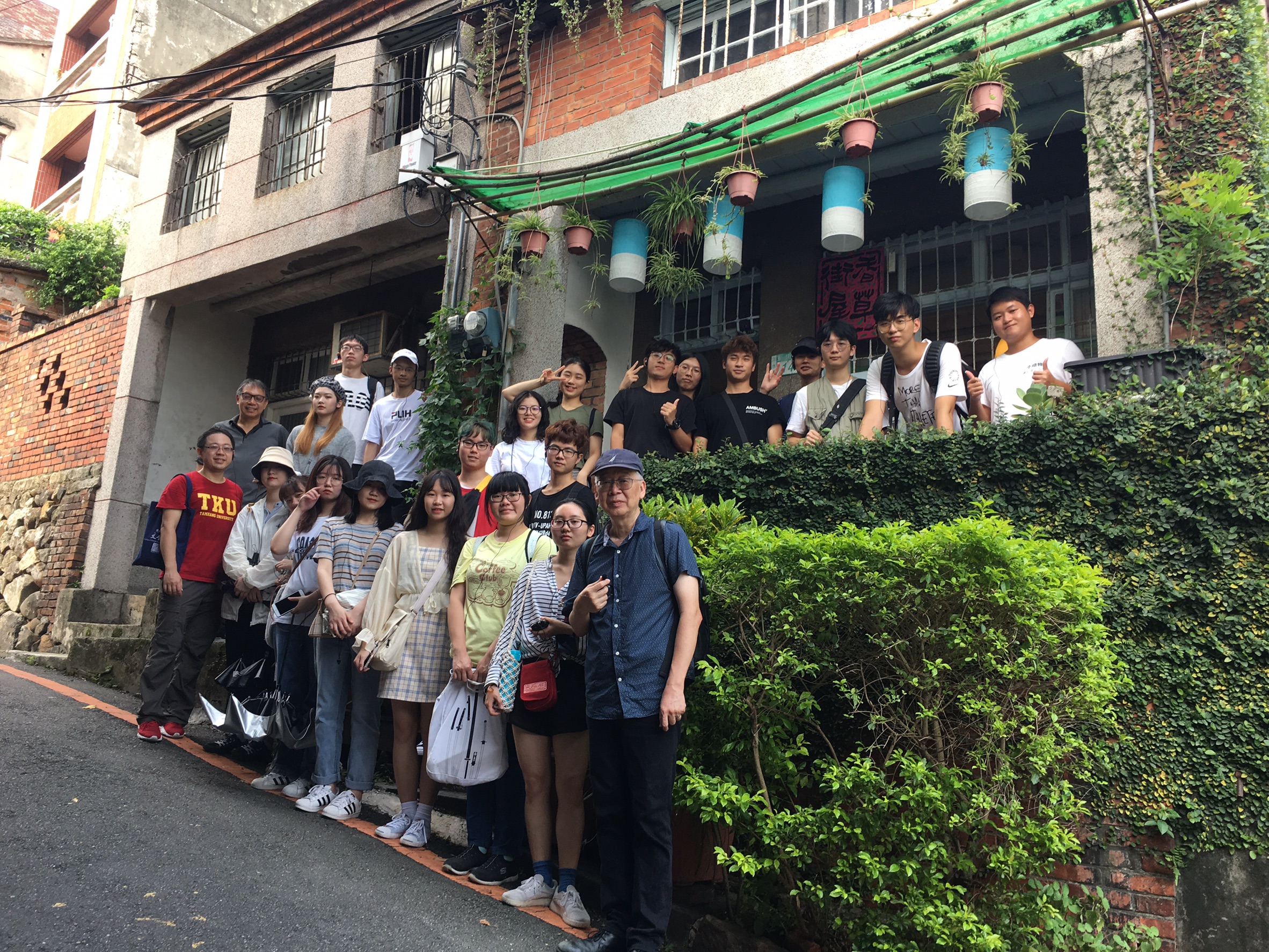 1081004-穿梭於山水之間的城市遊廊：文創閩台班淡水小鎮踩踏