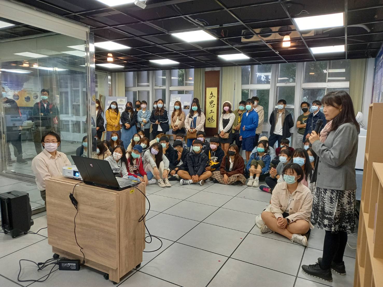 1100408-新化高中師生參訪文創學程實踐基地